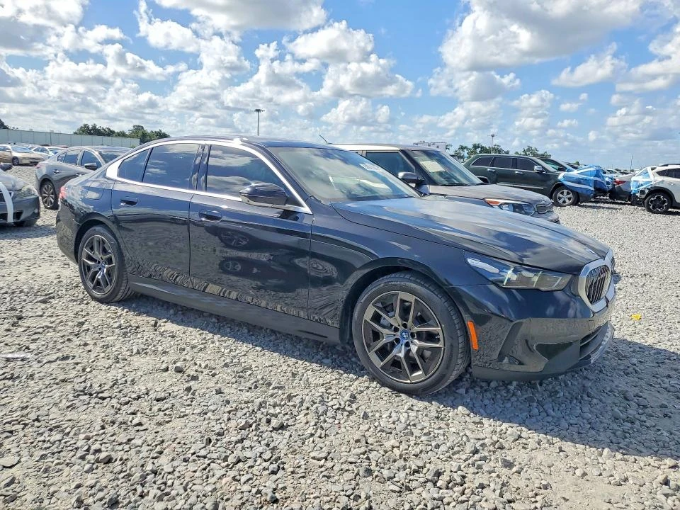 BMW i5 EDRIVE 40