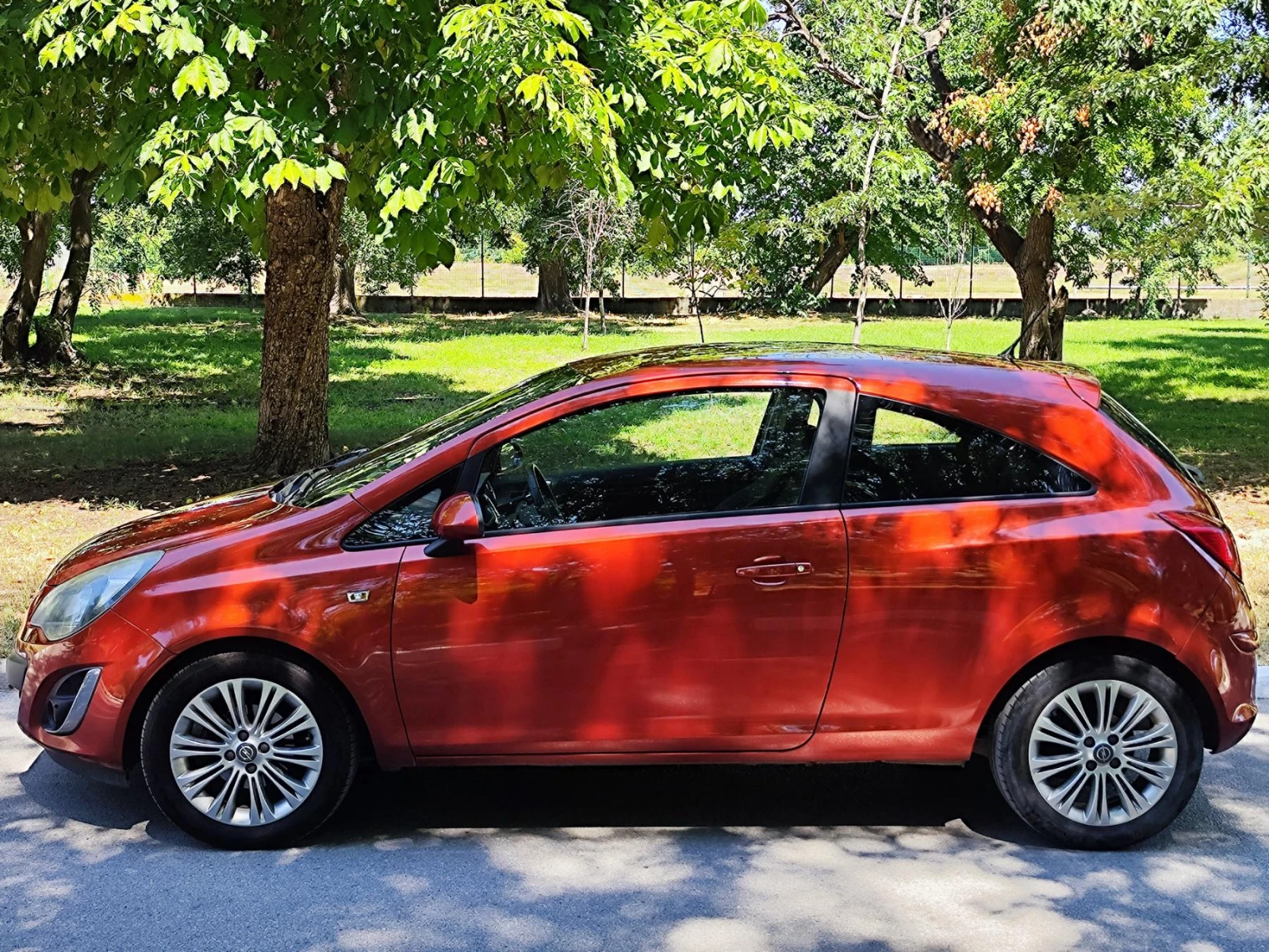 Opel Corsa, снимка 4 - Автомобили и джипове - 55795922