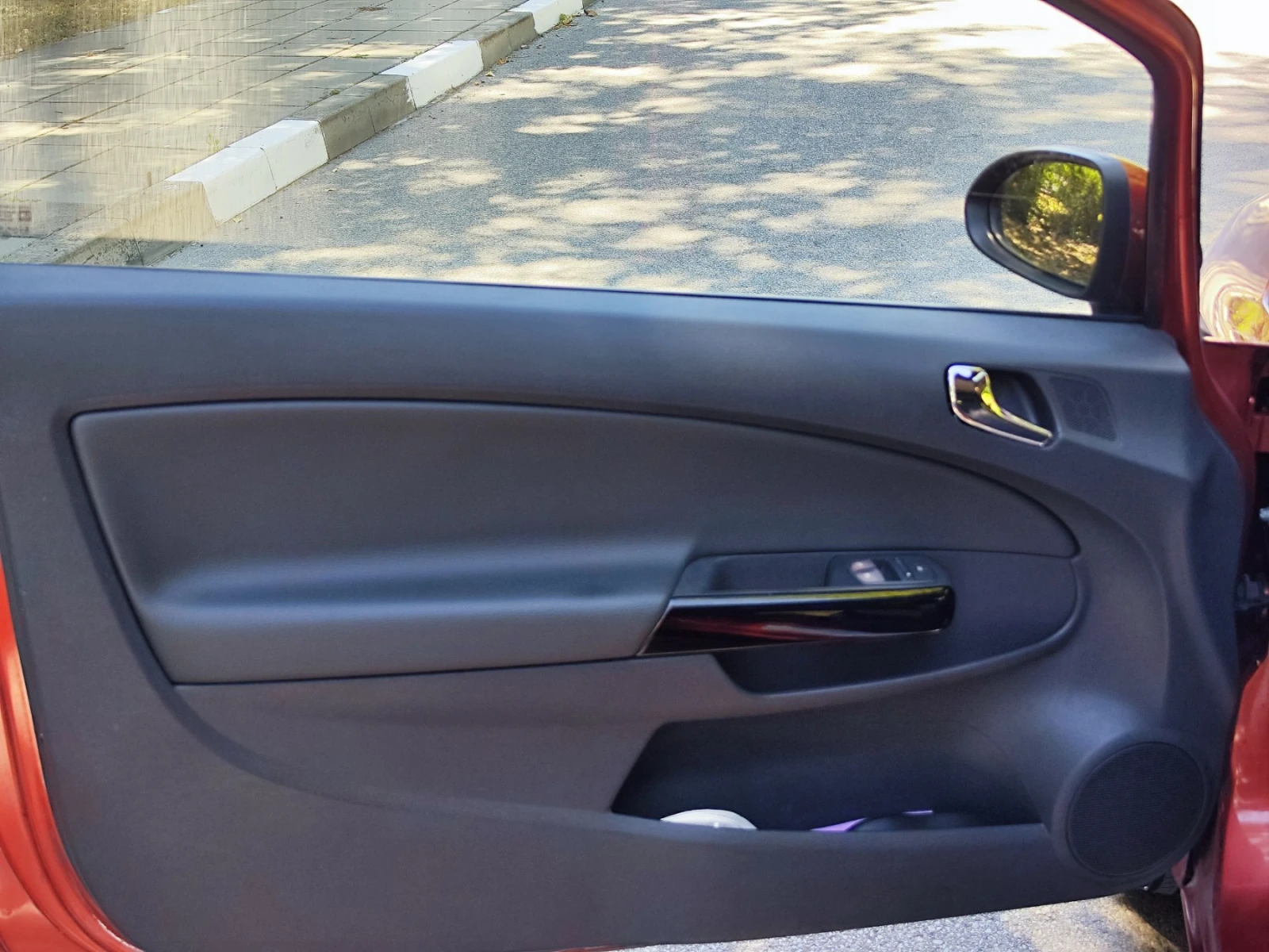 Opel Corsa, снимка 11 - Автомобили и джипове - 55795922