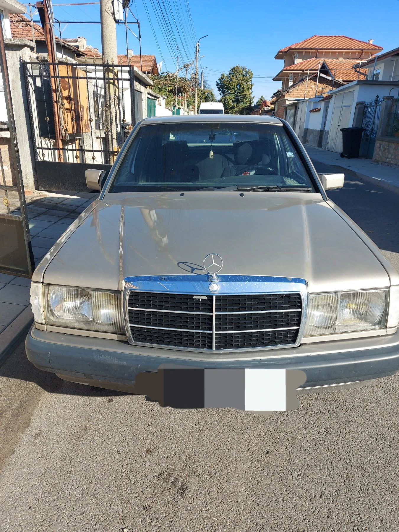 Mercedes-Benz 190