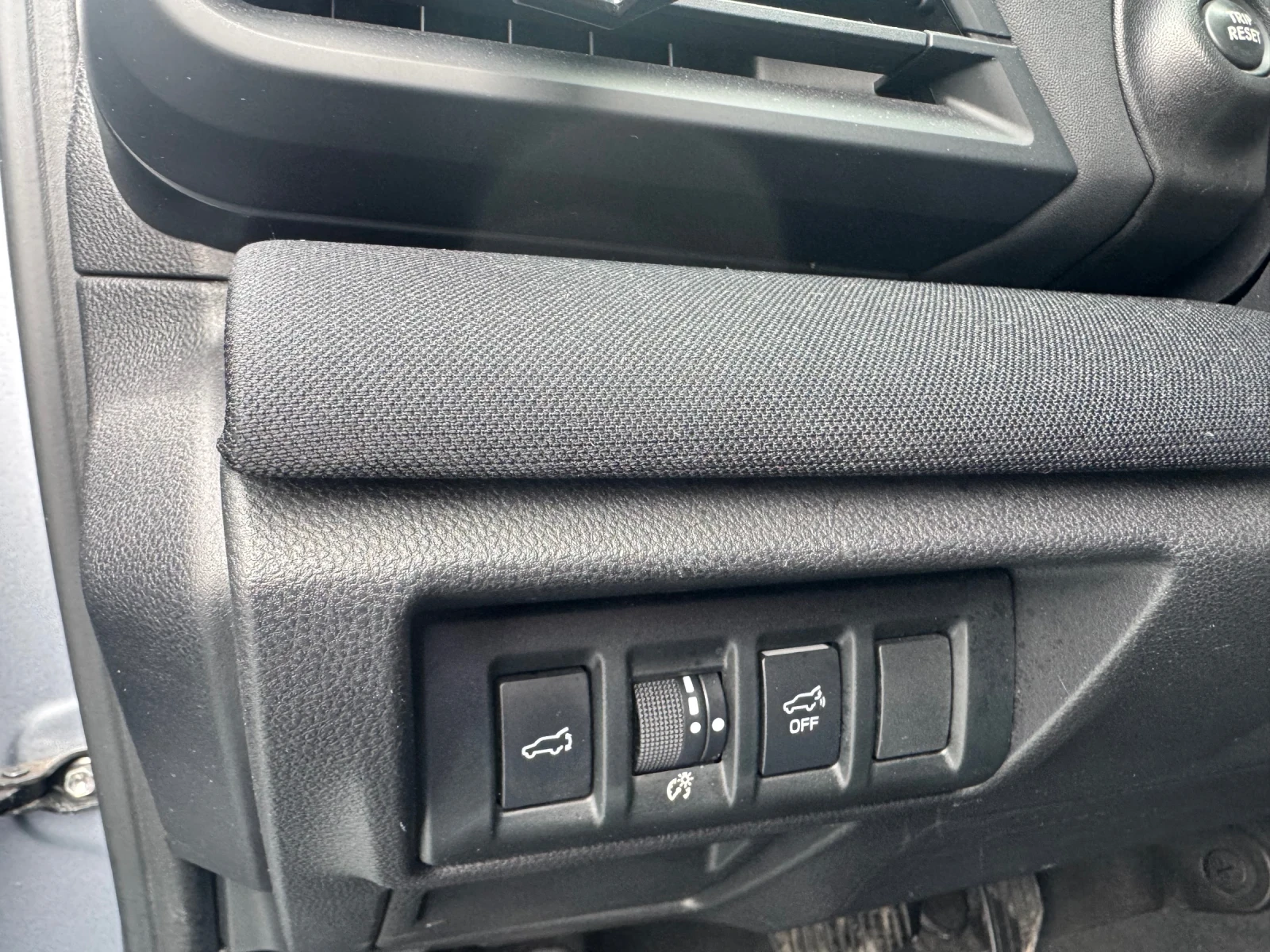 Subaru Outback 2, 5 Premium, снимка 8 - Автомобили и джипове - 56364578