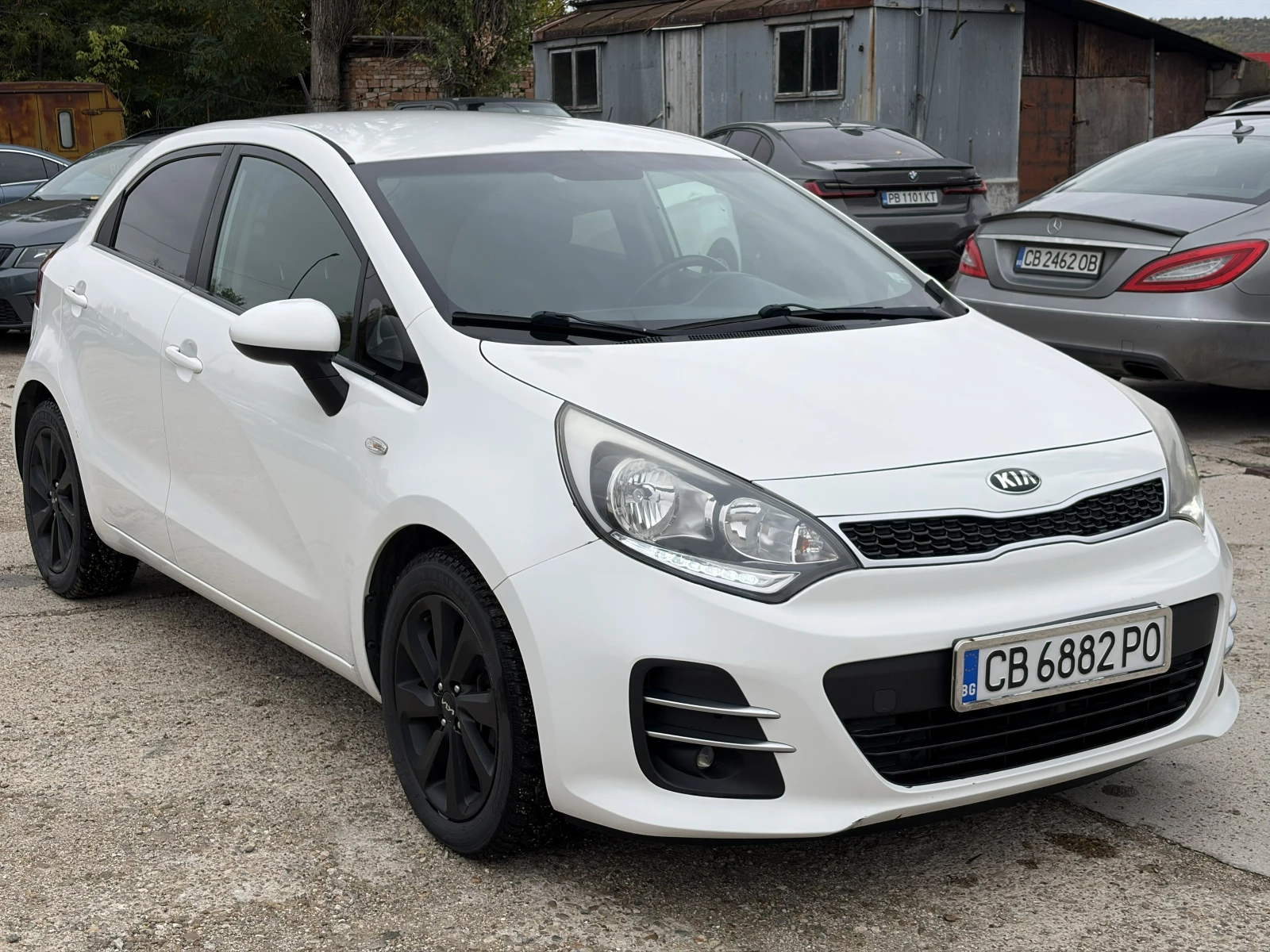 Kia Rio 1.1 CRDI, снимка 2 - Автомобили и джипове - 56462890