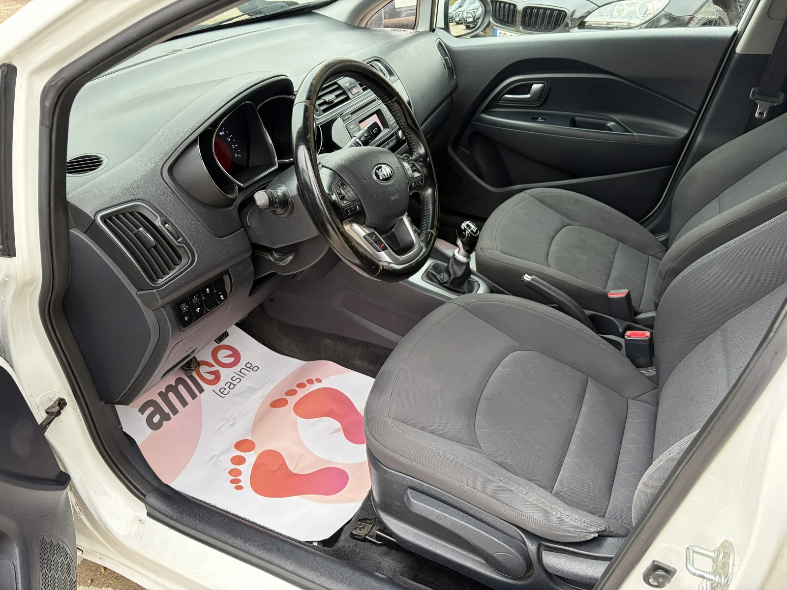 Kia Rio 1.1 CRDI, снимка 6 - Автомобили и джипове - 56462890