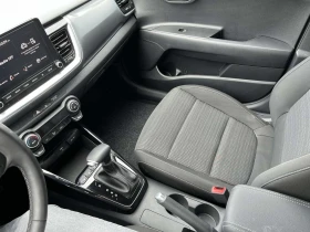 Kia Stonic, снимка 9