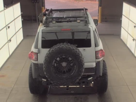 Toyota Fj cruiser 2007 Toyota FJ Cruiser wRear Doors | Mobile.bg    5