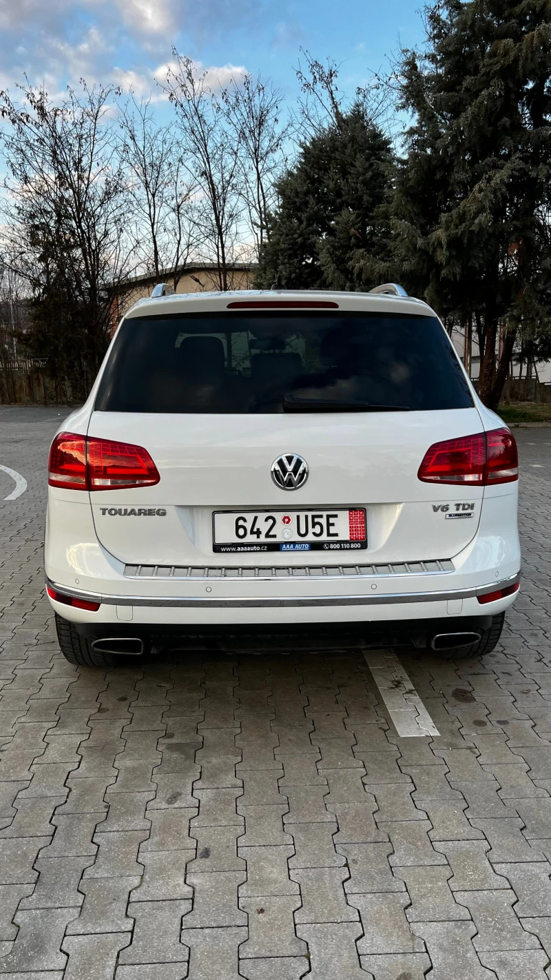 VW Touareg, снимка 6 - Автомобили и джипове - 47454428