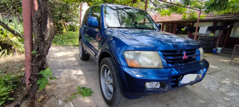 Mitsubishi Pajero 3.2 DID 165 к.с., снимка 3 - Автомобили и джипове - 47798676