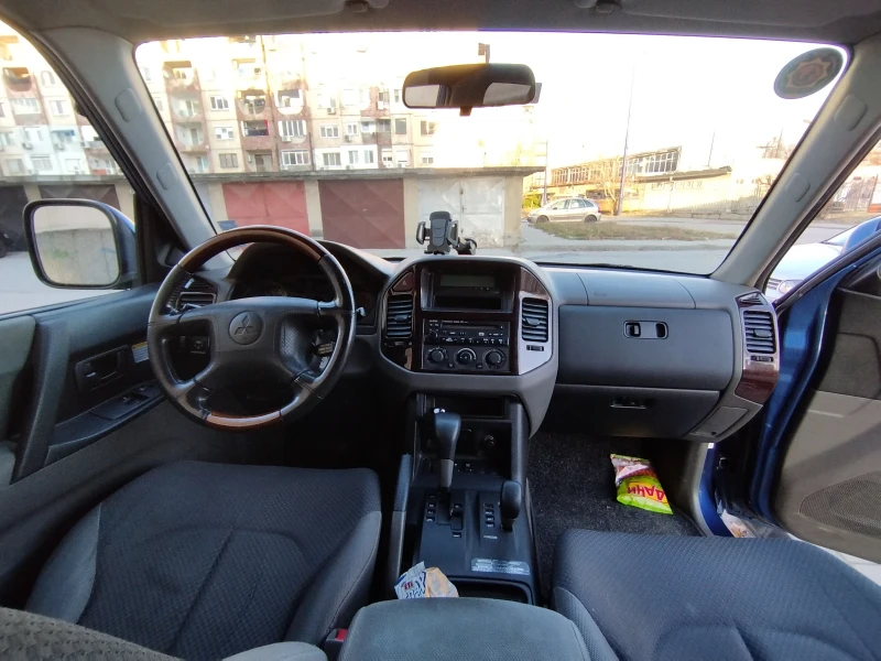 Mitsubishi Pajero 3.2 DID 165 к.с., снимка 9 - Автомобили и джипове - 47798676