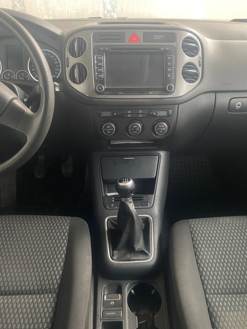 VW Tiguan 1.4 TSI 4x4, снимка 8 - Автомобили и джипове - 49319957