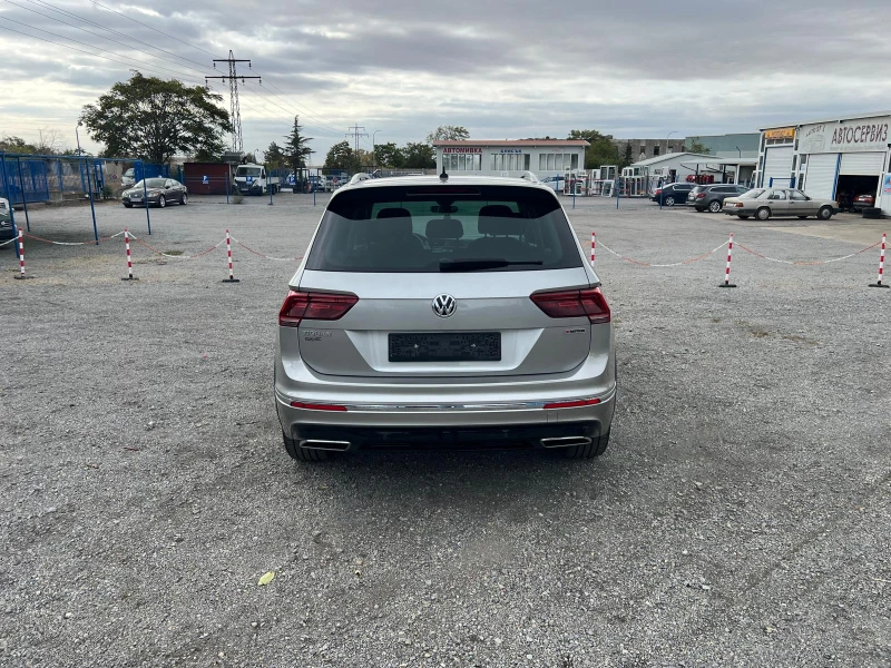 VW Tiguan R-Line 240HP 4X4 2, 0TDi НАПЪЛНО ОБЛУЖЕН, снимка 6 - Автомобили и джипове - 51911144