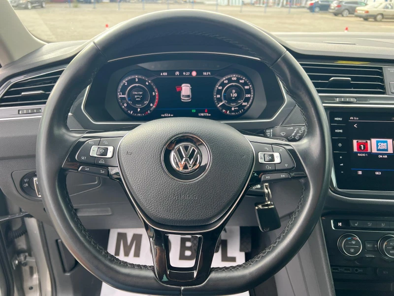 VW Tiguan R-Line 240HP 4X4 2, 0TDi НАПЪЛНО ОБЛУЖЕН, снимка 14 - Автомобили и джипове - 51911144