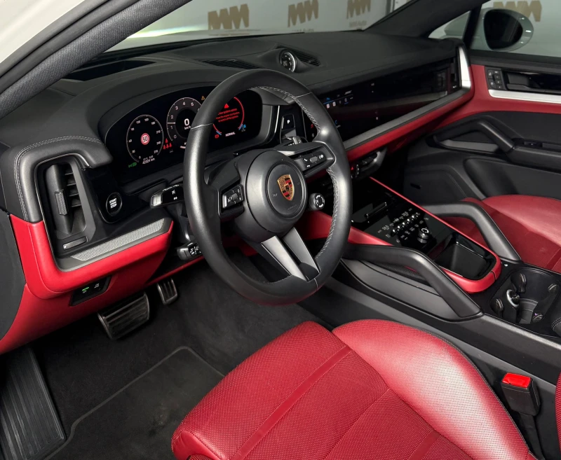 Porsche Cayenne Coupe* PassengerDisplay* Bose* HuD* Pano, снимка 7 - Автомобили и джипове - 52703714