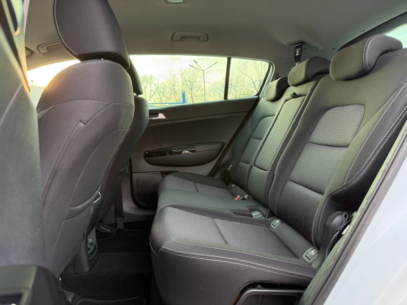 Kia Sportage 1.6CRDI-M.HYBRID-FACELIFT-, снимка 10 - Автомобили и джипове - 52771077