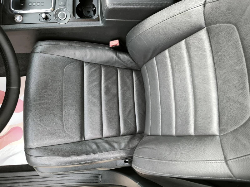 VW Touareg 3.0TDI  FACELIFT 4motion AUTOMATIC, снимка 12 - Автомобили и джипове - 53066921