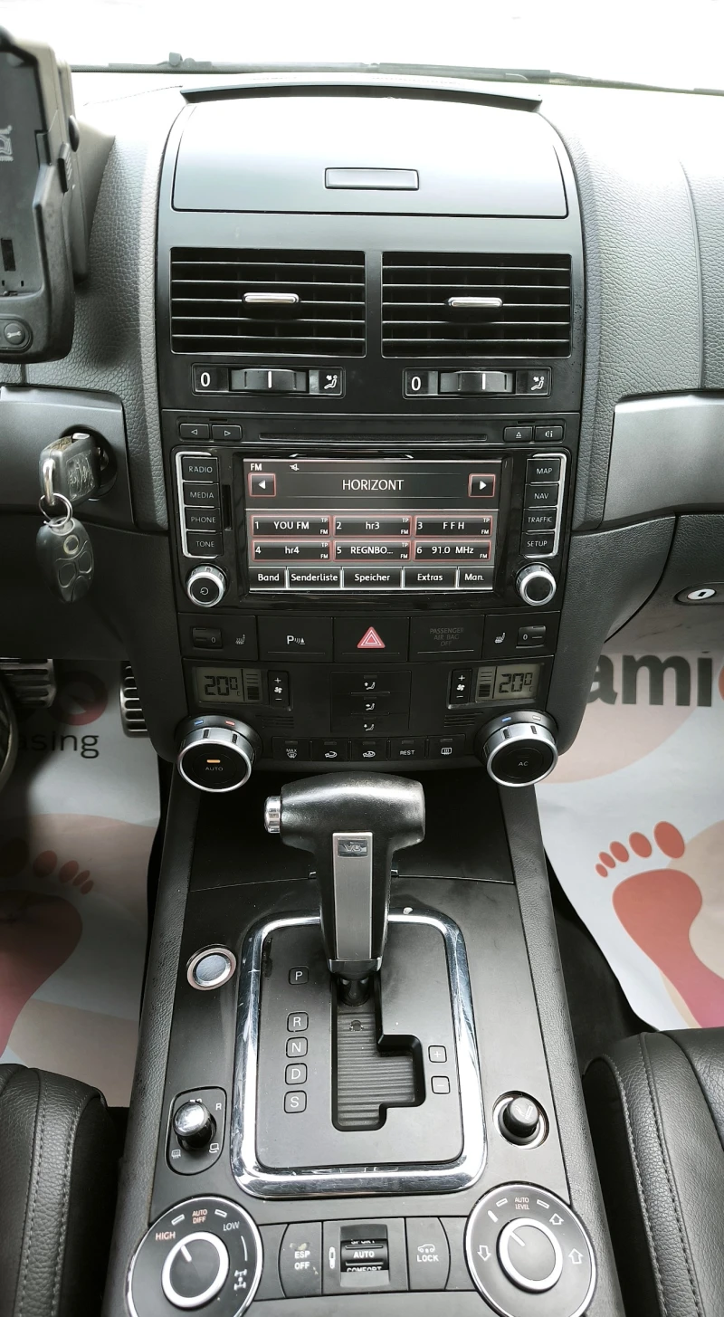 VW Touareg 3.0TDI  FACELIFT 4motion AUTOMATIC, снимка 14 - Автомобили и джипове - 53066921