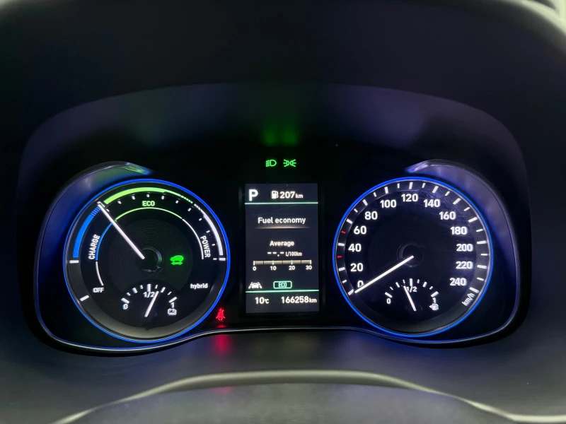 Hyundai Kona 1.6i HYBRID AUTOMATIC, снимка 13 - Автомобили и джипове - 53478304