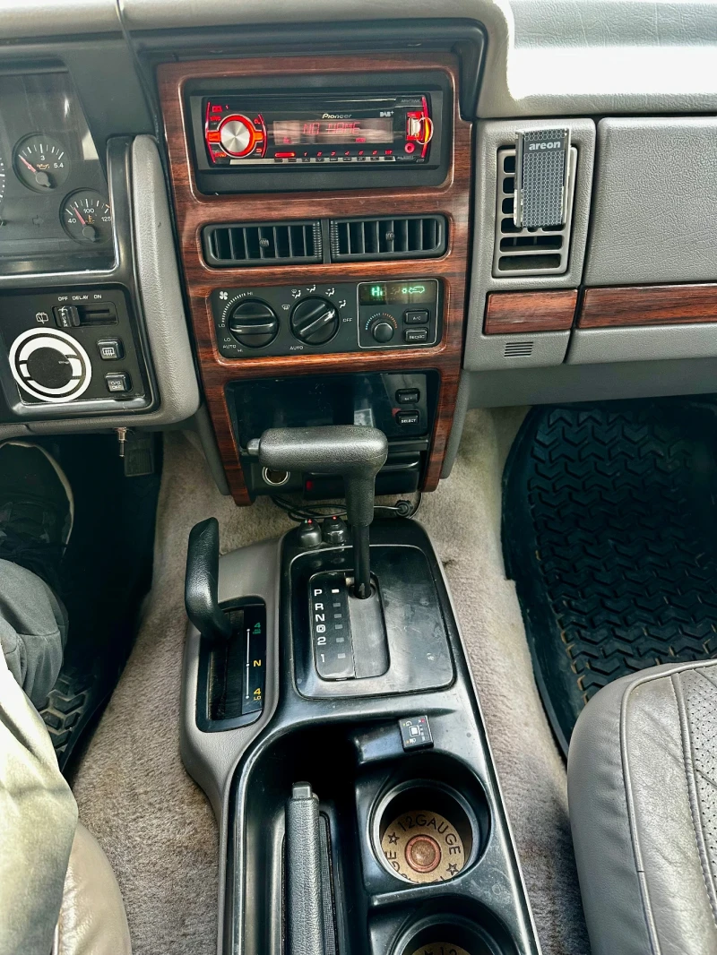 Jeep Grand cherokee, снимка 14 - Автомобили и джипове - 53599468