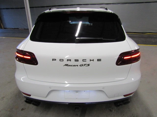 Porsche Macan GTS * CARFAX * * АВТО КРЕДИТ * , снимка 5 - Автомобили и джипове - 49547036