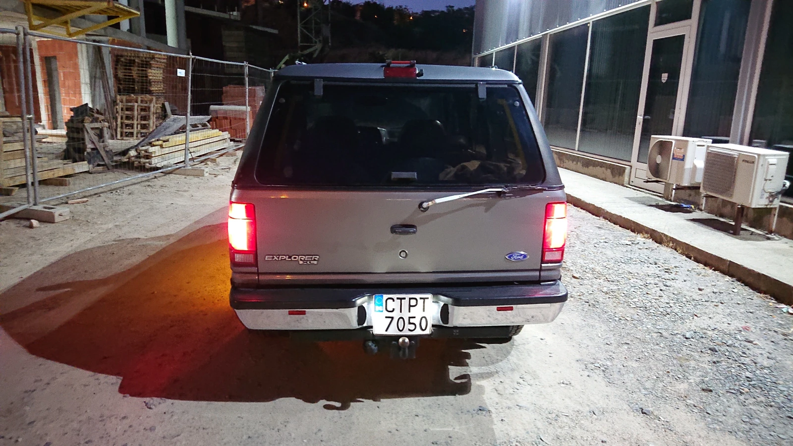 Ford Explorer XL - изображение 4