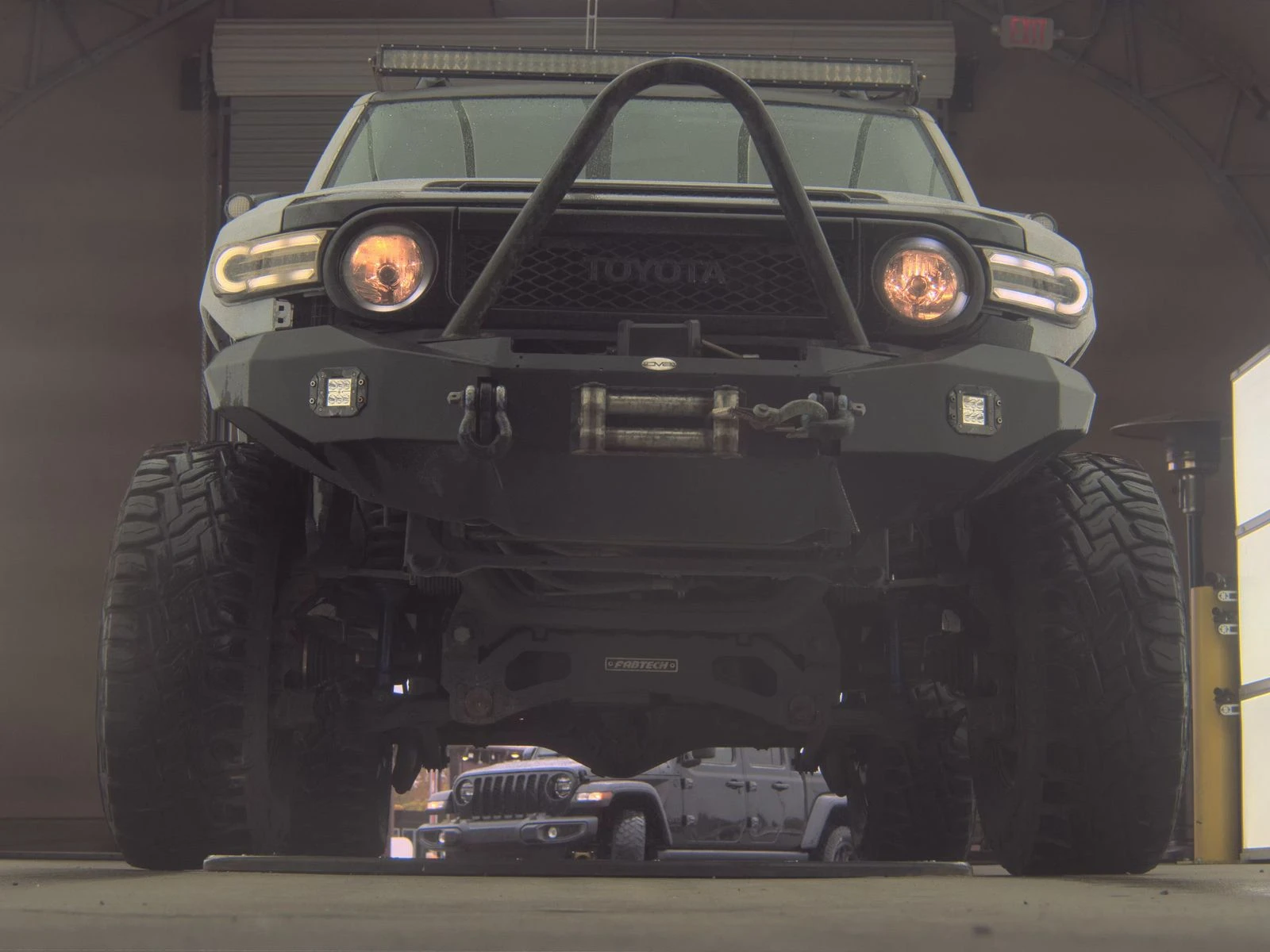 Toyota Fj cruiser 2007 Toyota FJ Cruiser wRear Doors - изображение 2