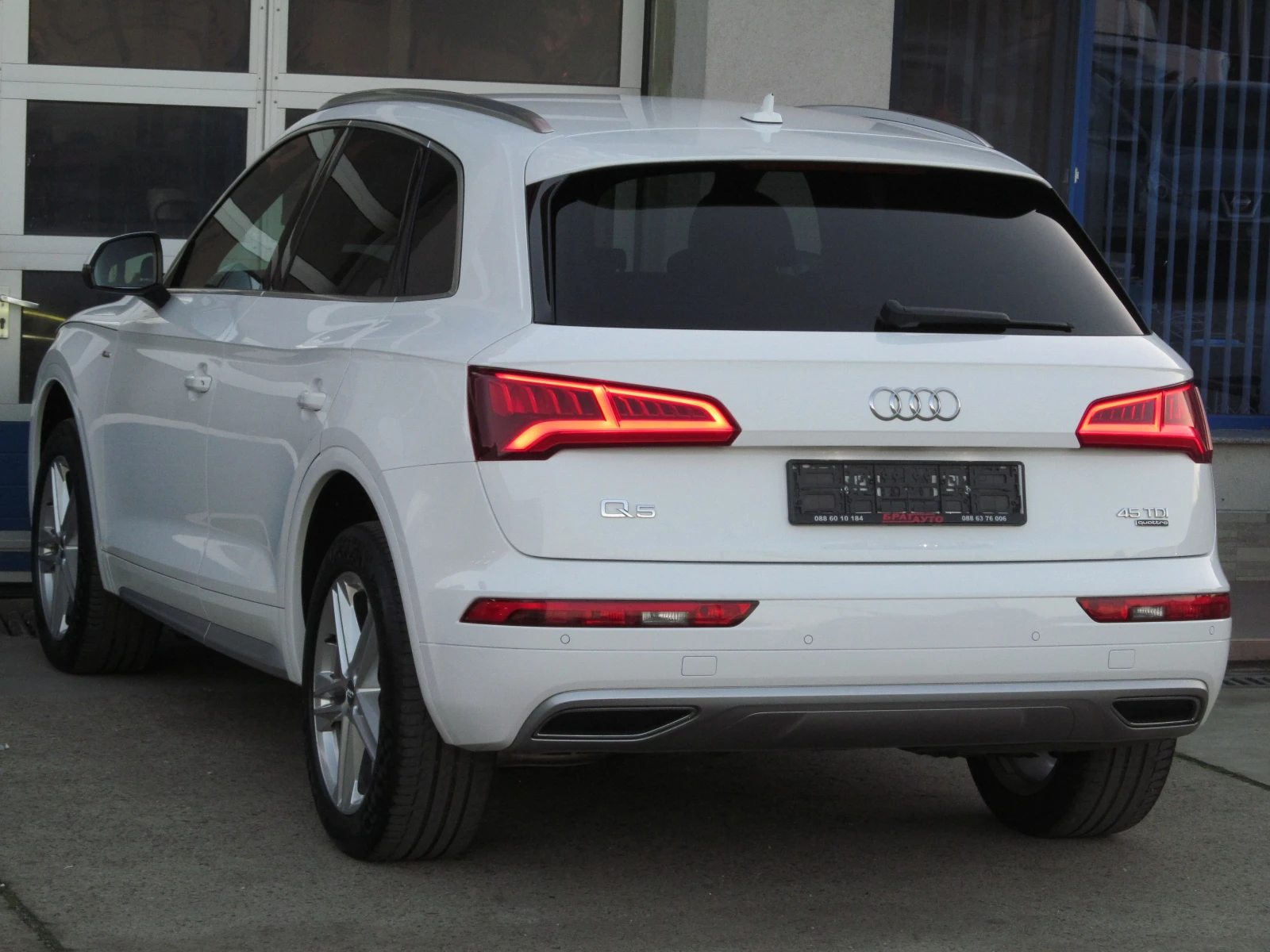 Audi Q5 45TDI/S-LINE/ТОП АВТОМОБИЛ/ДИГИТАЛЕН КИЛОМЕТРАЖ - изображение 6