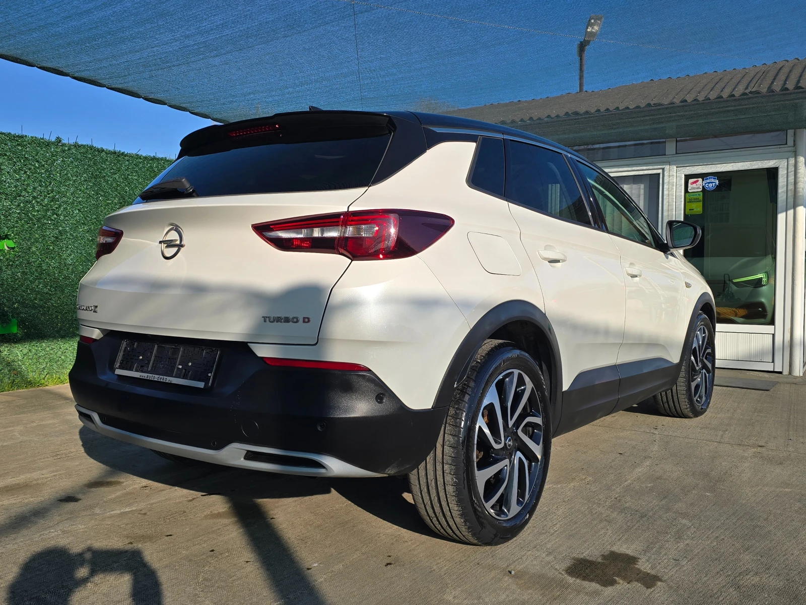 Opel Grandland X 2.0D* 177к.с.* 8EAT * ULTIMATE * Масаж * Обдухване - изображение 3