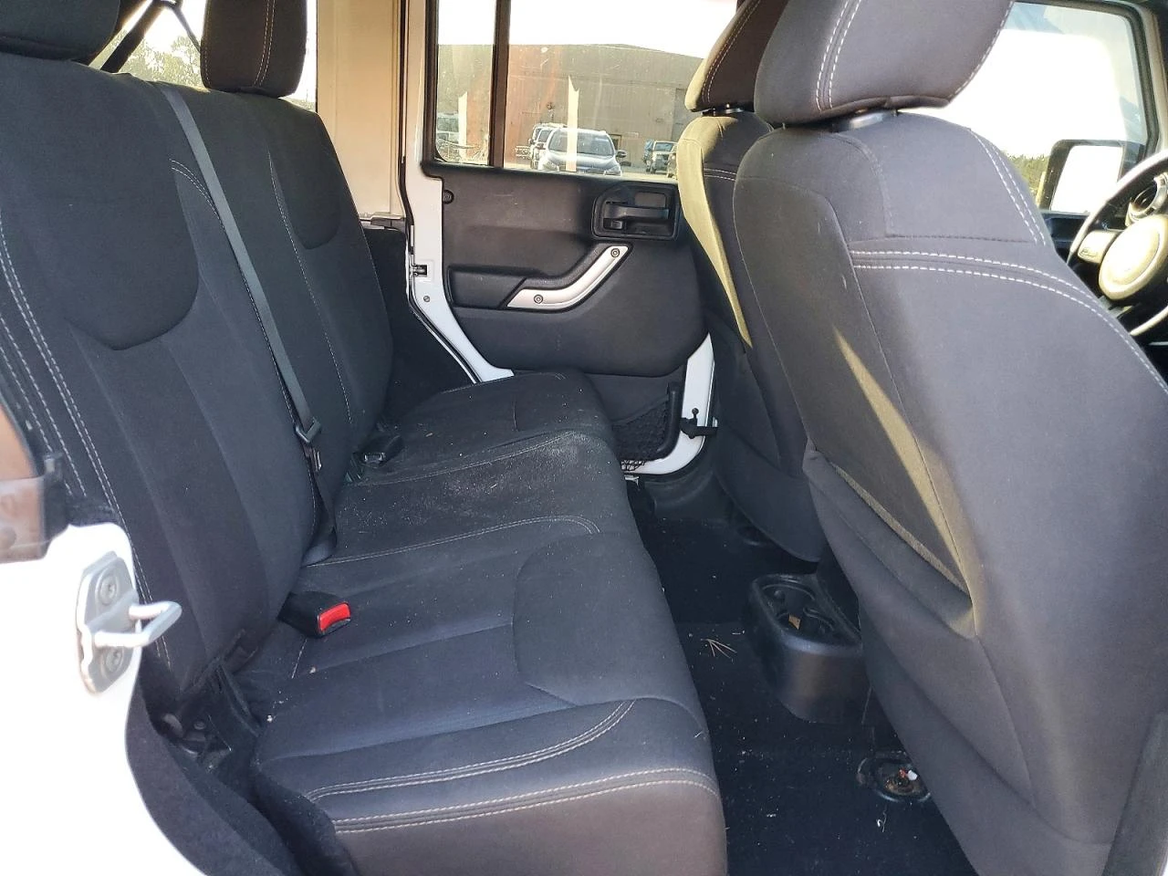 Jeep Wrangler UNLIMITED SAHARA, снимка 9 - Автомобили и джипове - 53909337