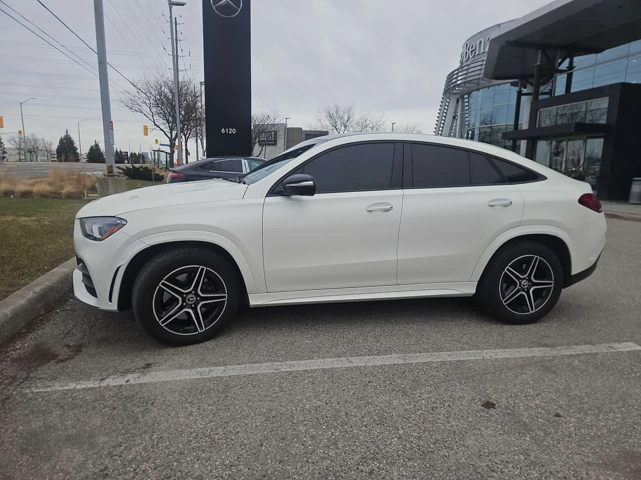 Mercedes-Benz GLE 450 * ПРЕДСТАВИТЕЛСТВО * BURMESTER * ПOДГРЕВ * ПАМЕТ, снимка 11 - Автомобили и джипове - 53965843