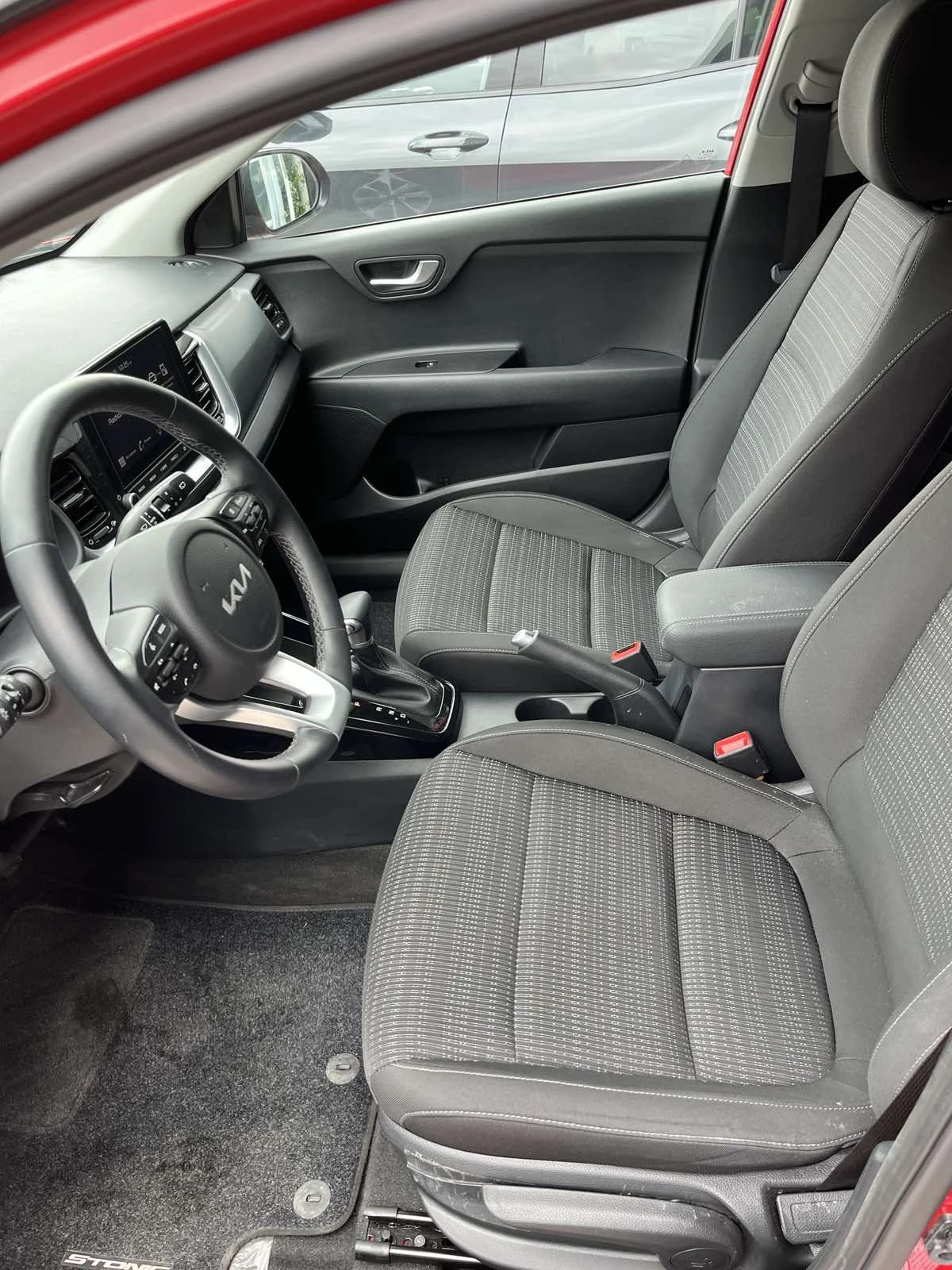 Kia Stonic | Mobile.bg � ����������� 10