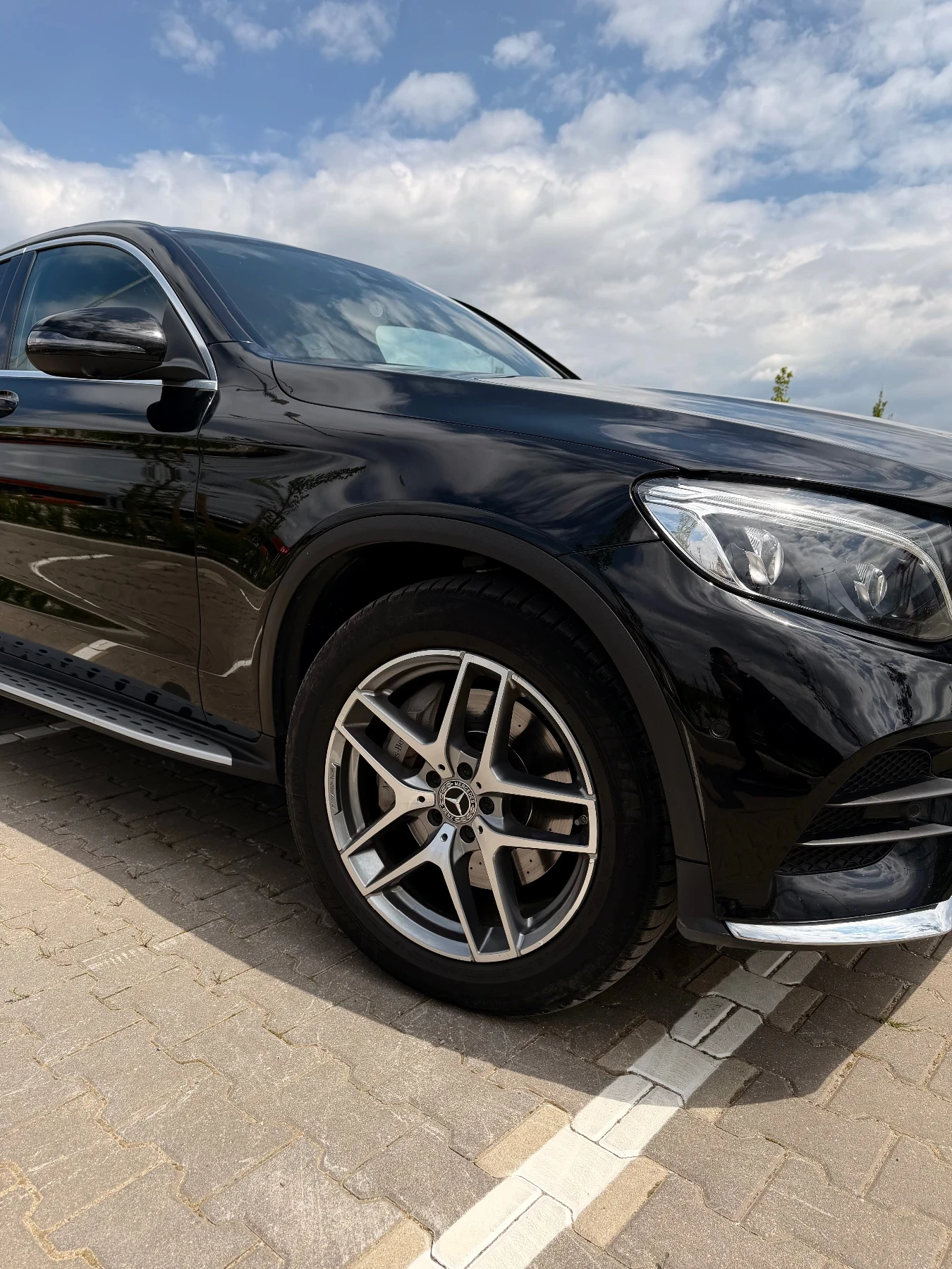Mercedes-Benz GLC 250D 4MATIC AMG COUPE-BURMESTER-ПОДГРЕВ-ОБДУХВАНЕ, снимка 4 - Автомобили и джипове - 54804686