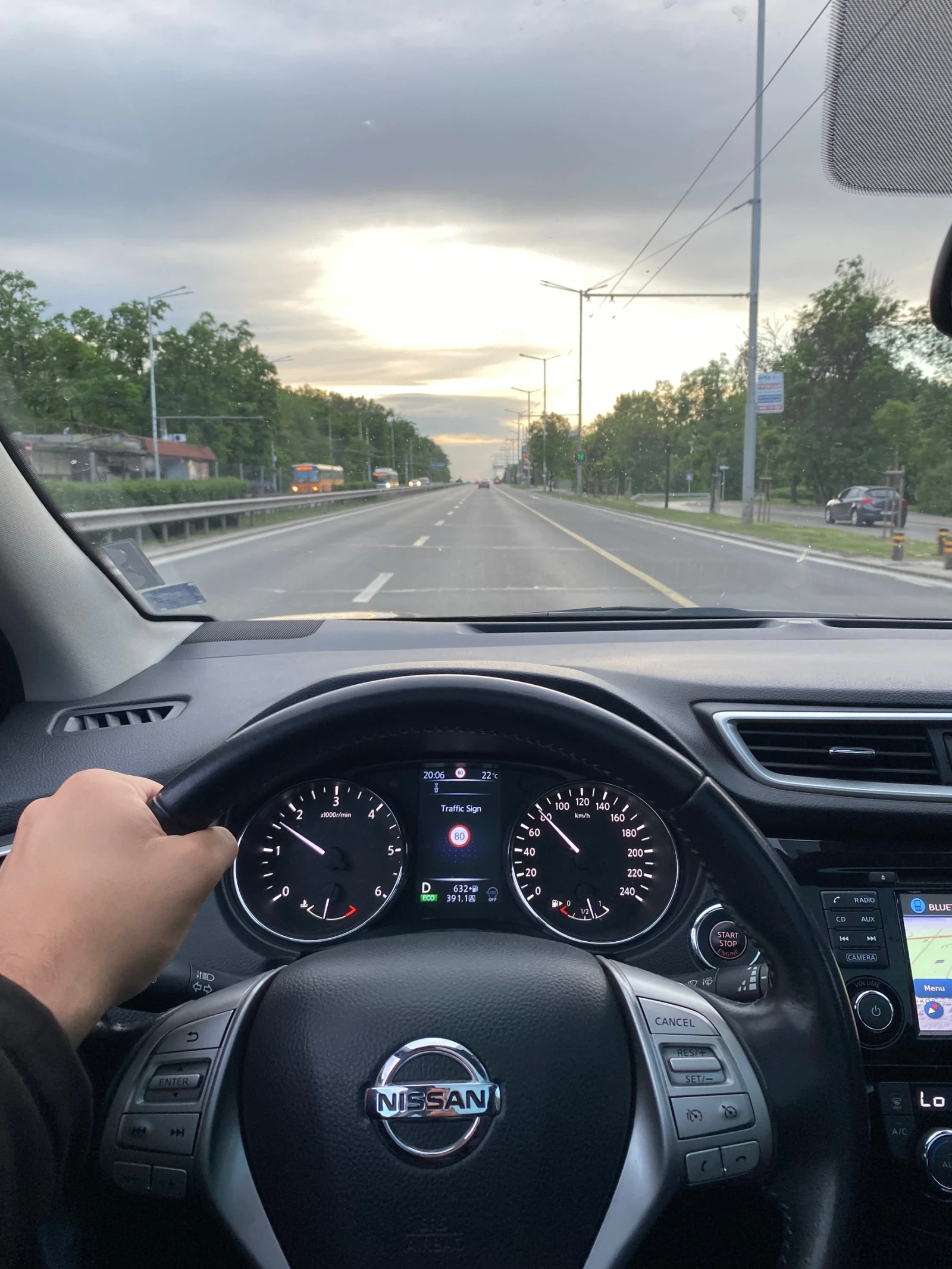 Nissan Qashqai J11, снимка 11 - Автомобили и джипове - 54825439
