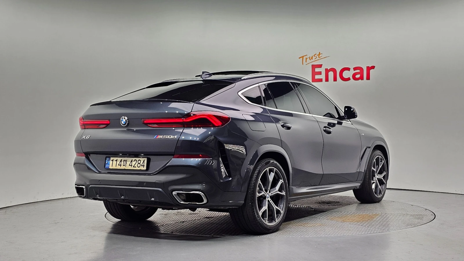 BMW X6 xDrive30d M Sport | HUD | 360  Камера | DISTRONIC, снимка 2 - Автомобили и джипове - 55105834