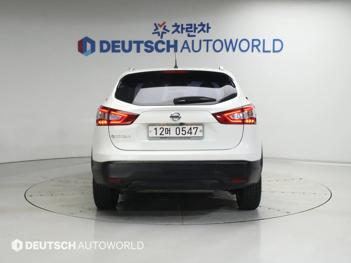 Nissan Qashqai 1.6* ЛЮК* КРАЙНА ЦЕНА, снимка 4 - Автомобили и джипове - 55983860