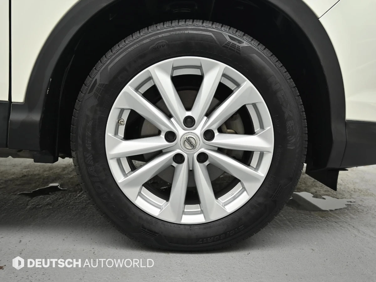 Nissan Qashqai 1.6* ЛЮК* КРАЙНА ЦЕНА, снимка 5 - Автомобили и джипове - 55983860