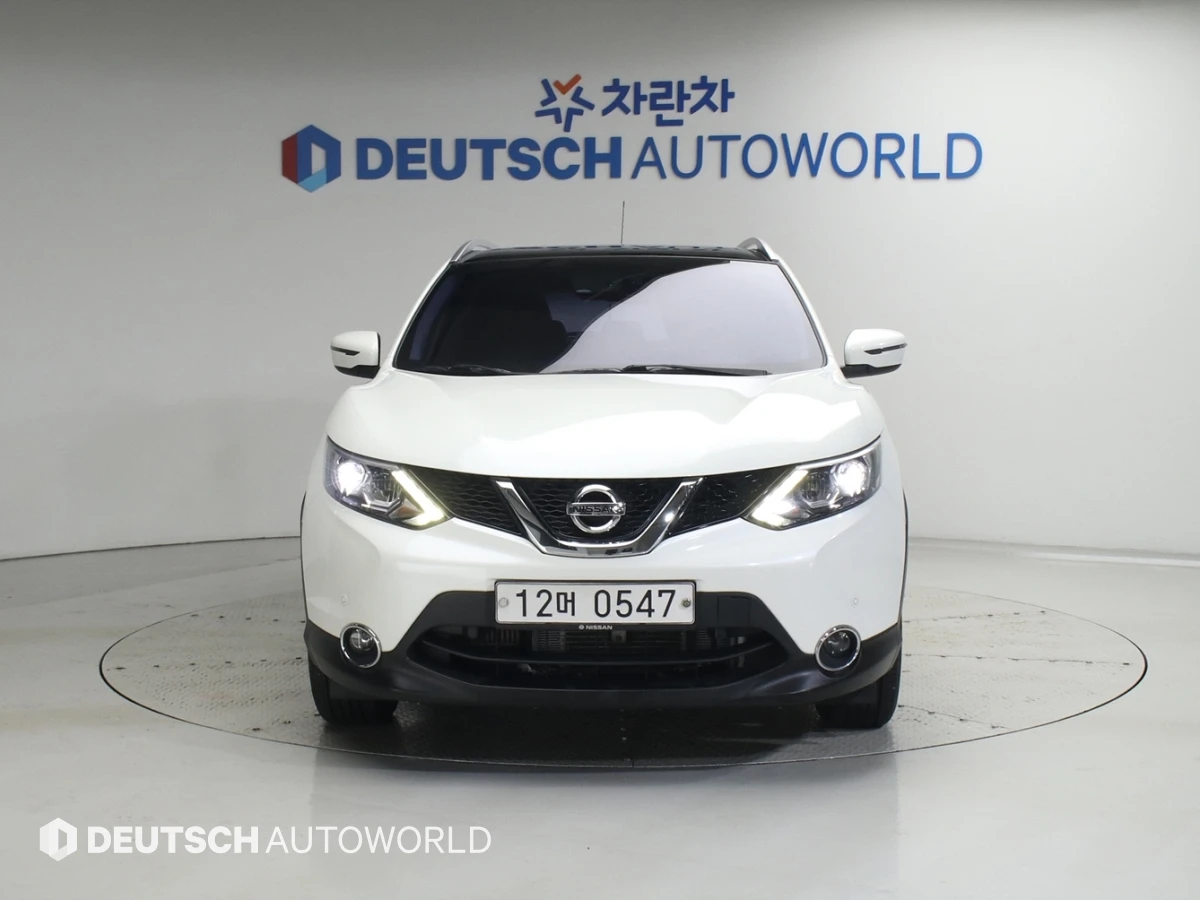 Nissan Qashqai 1.6* ЛЮК* КРАЙНА ЦЕНА, снимка 3 - Автомобили и джипове - 55983860