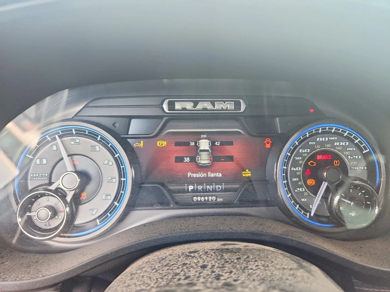 Dodge RAM 1500 5.7l Limited, снимка 9 - Автомобили и джипове - 56040538