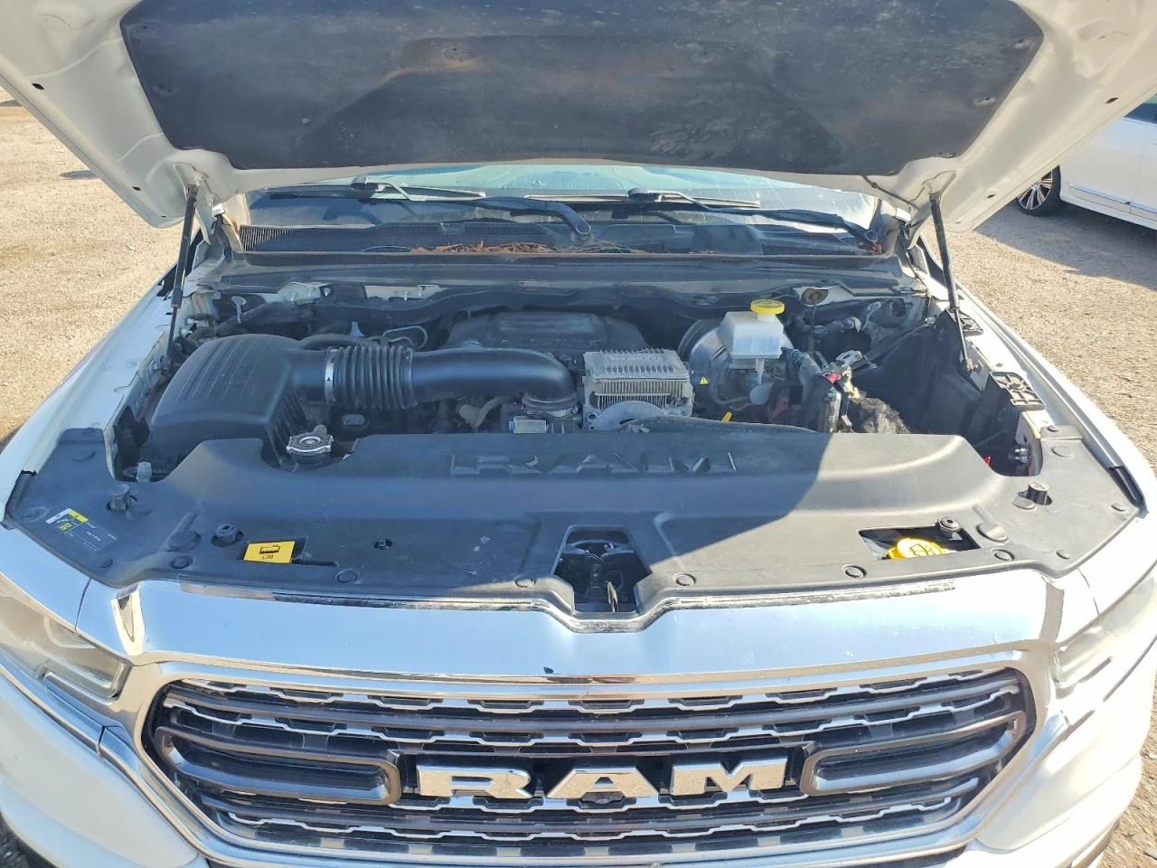 Dodge RAM 1500 5.7l Limited, снимка 11 - Автомобили и джипове - 56040538