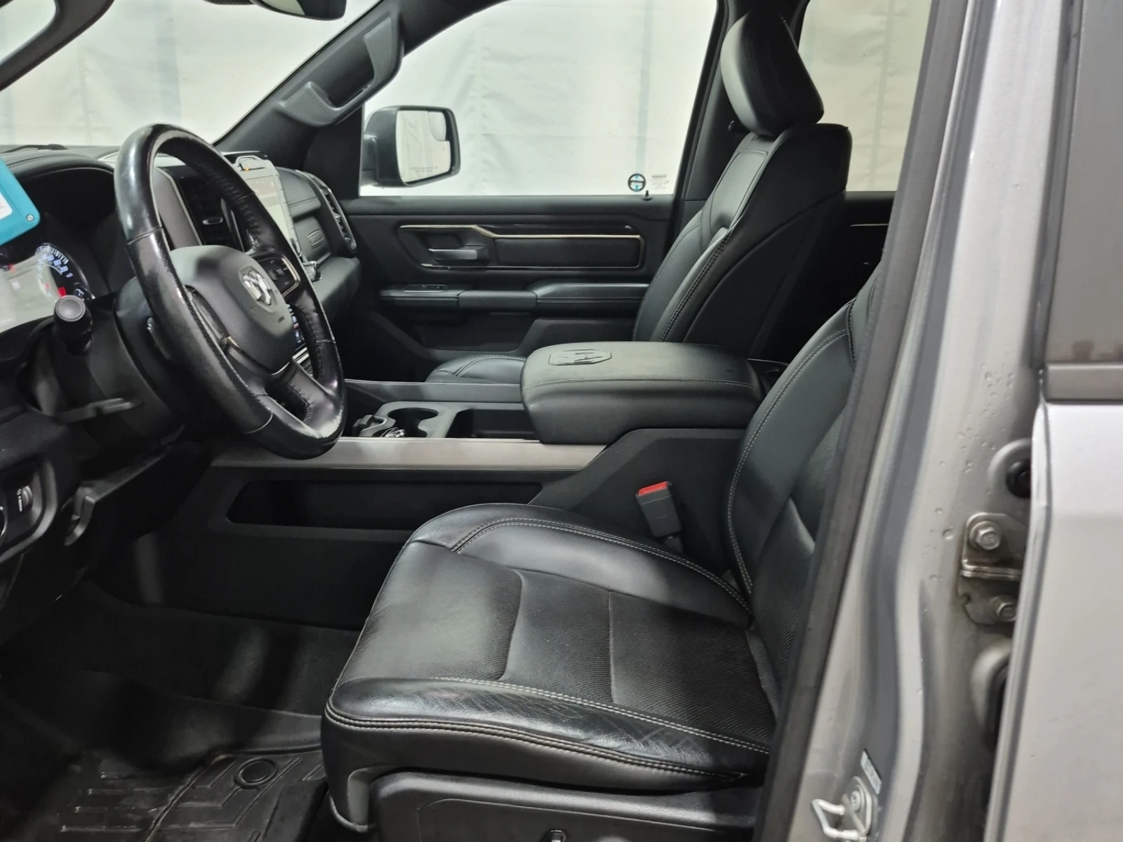 Dodge RAM 1500 SPORT CREW CAB, АВТОКРЕДИТ, снимка 6 - Автомобили и джипове - 56087344