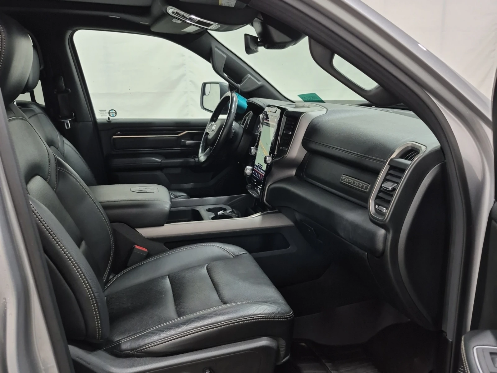 Dodge RAM 1500 SPORT CREW CAB, АВТОКРЕДИТ, снимка 16 - Автомобили и джипове - 56087344