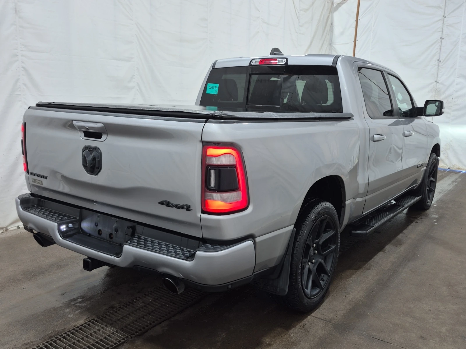 Dodge RAM 1500 SPORT CREW CAB, АВТОКРЕДИТ, снимка 3 - Автомобили и джипове - 56087344