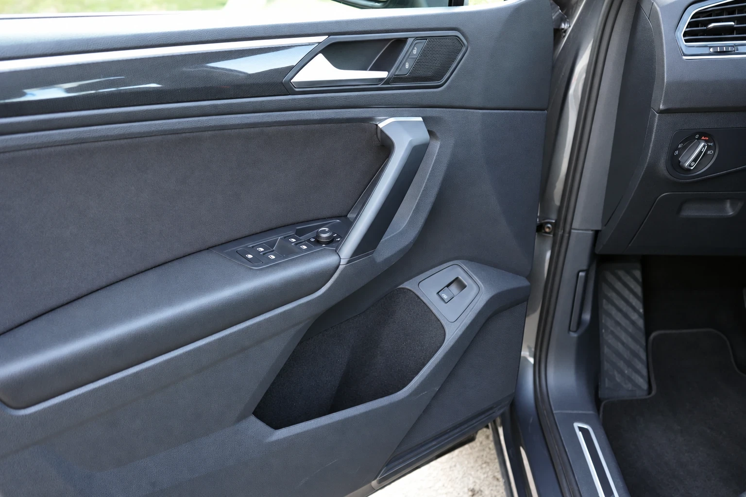 VW Tiguan * 2.0TDI* 4Motion* Highline* 360* DSG*  | Mobile.bg � ����������� 7