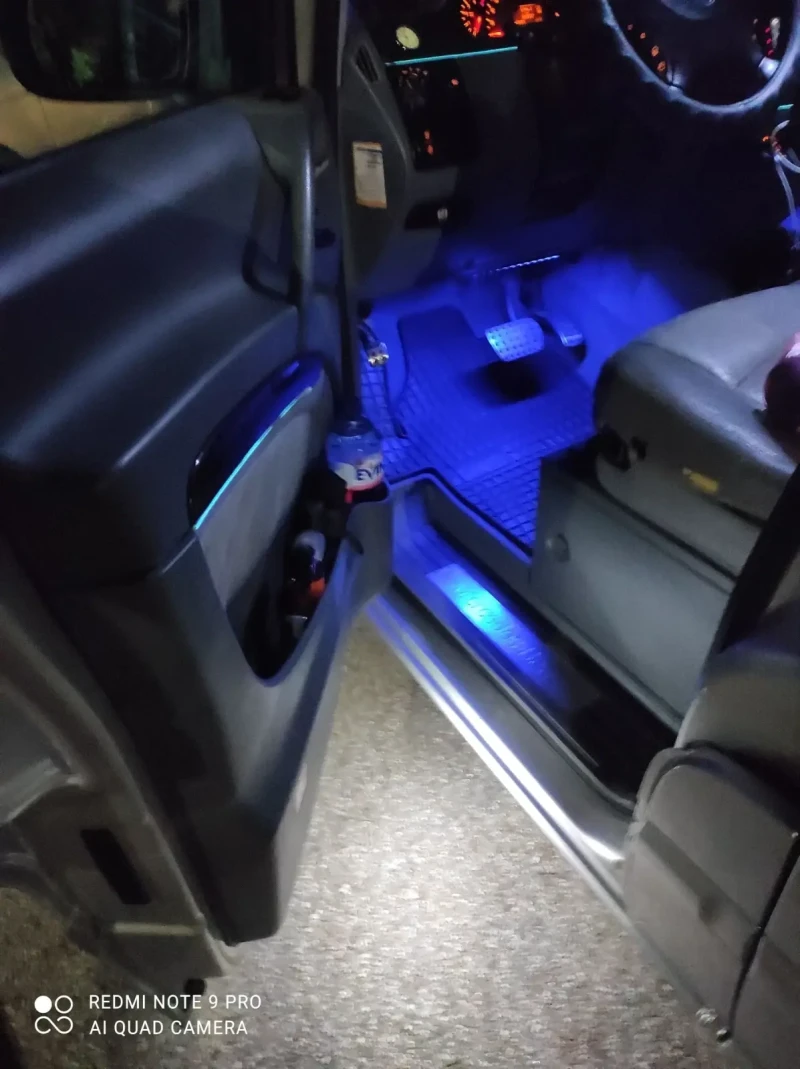 Mercedes-Benz Viano, снимка 17 - Бусове и автобуси - 52801018