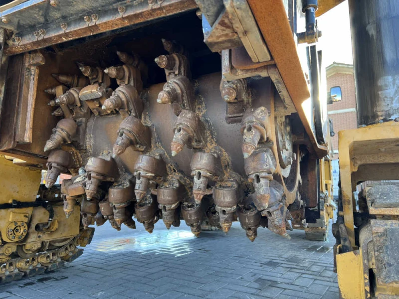 Асфалтополагаща машина Друга марка CATERPILLAR, снимка 5 - Индустриална техника - 47922275