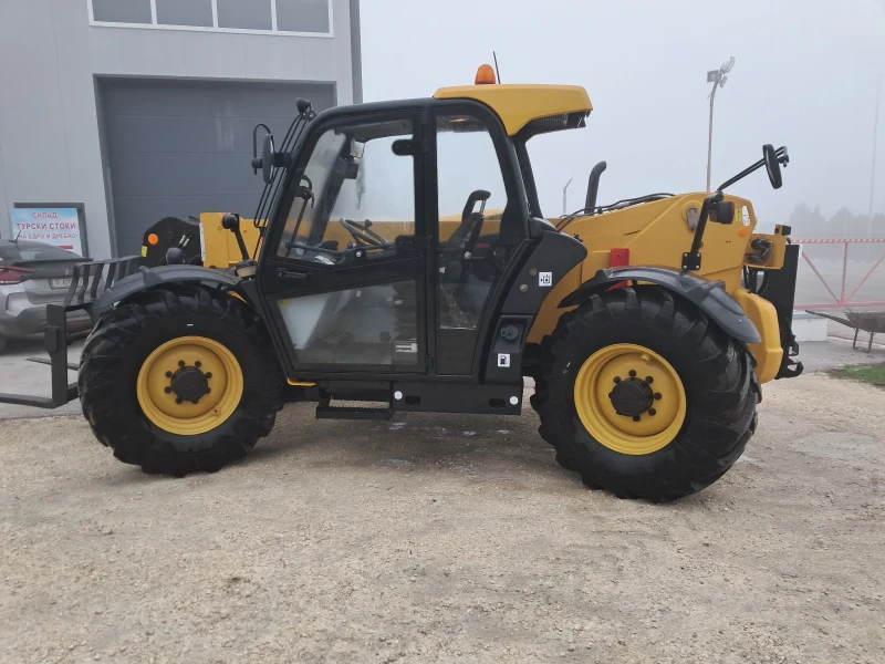 Телескопични товарачи Caterpillar TH407 C, снимка 4 - Индустриална техника - 52840920