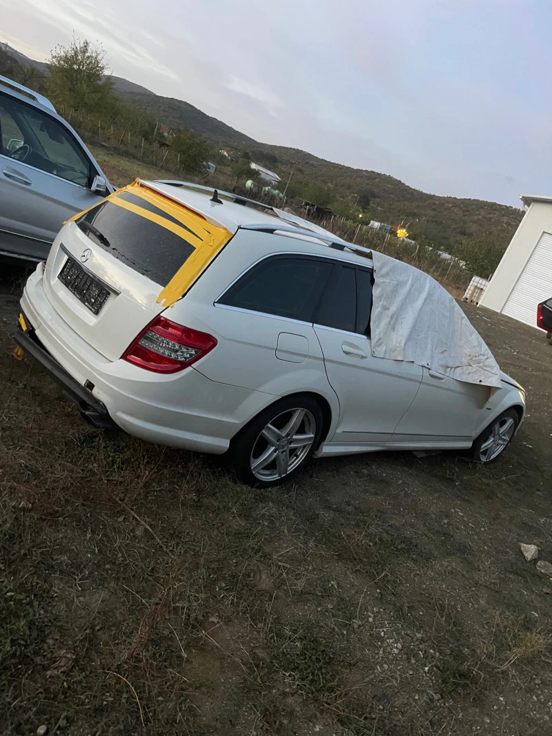 Mercedes-Benz C 350 4 Matic, снимка 3 - Автомобили и джипове - 46964452