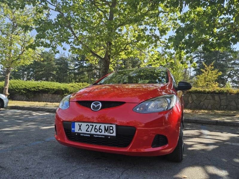 Mazda 2 1.3i, снимка 1 - Автомобили и джипове - 47613366