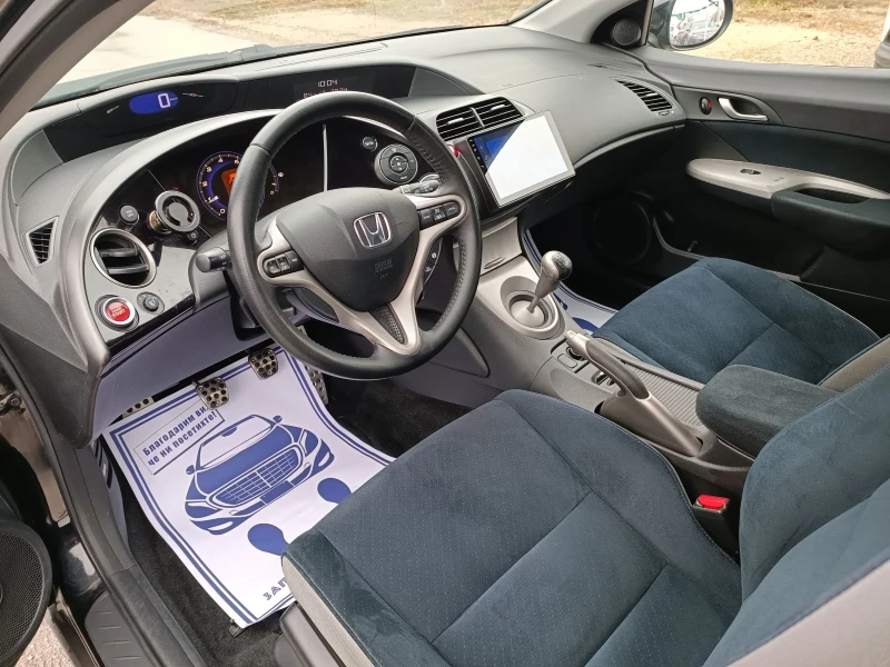 Honda Civic 1.8i-140кс-ШВЕЙЦАРИЯ-РЪЧКА-6ск-NAVI, снимка 9 - Автомобили и джипове - 48226965