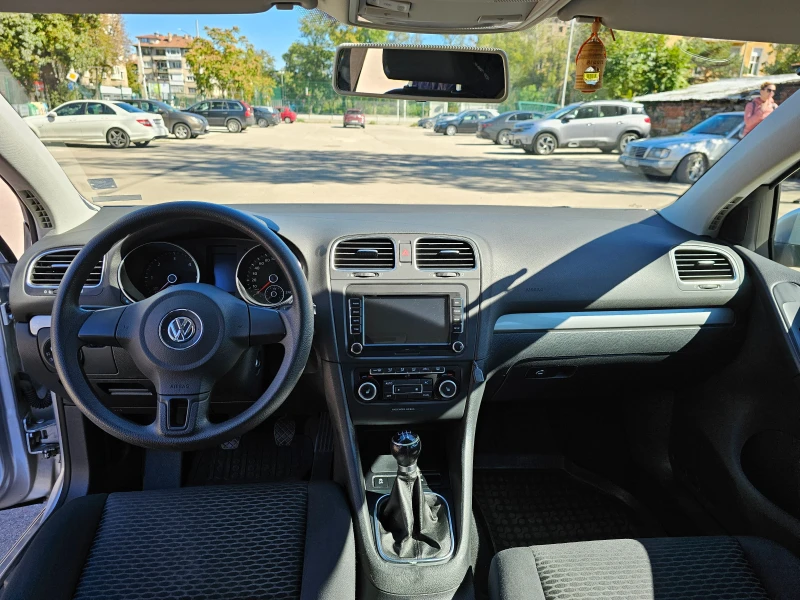 VW Golf 1.6 TDI, снимка 14 - Автомобили и джипове - 48758300