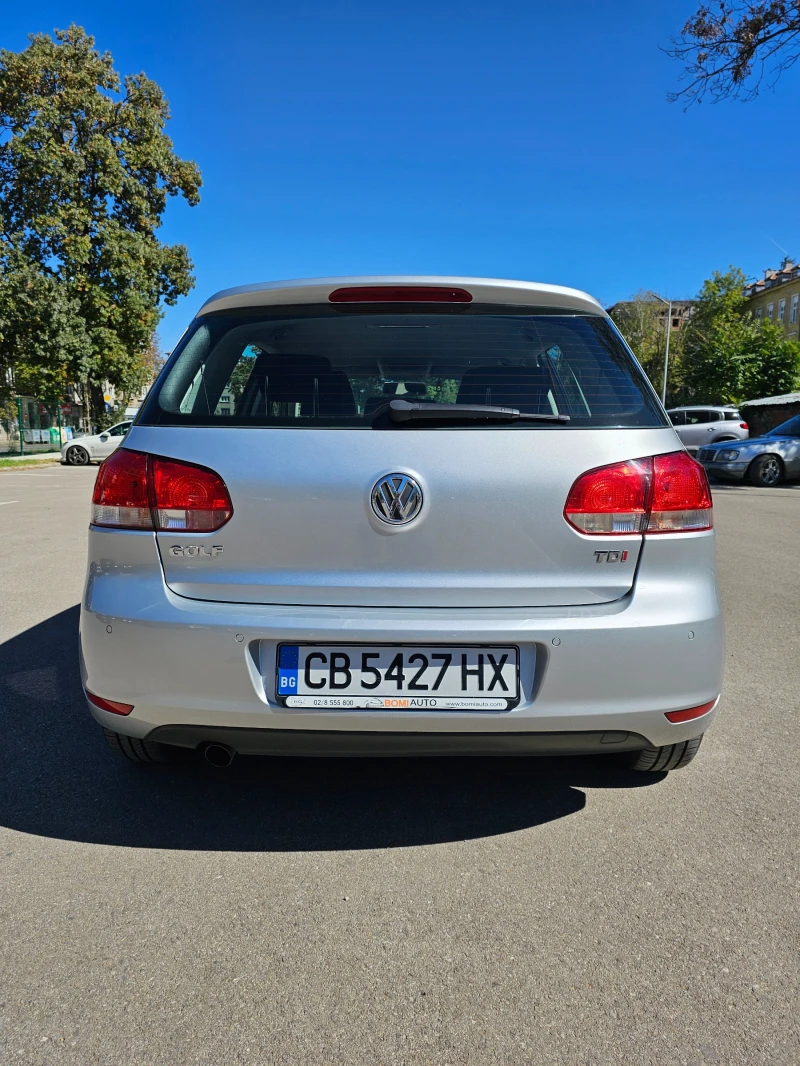 VW Golf 1.6 TDI, снимка 4 - Автомобили и джипове - 48758300