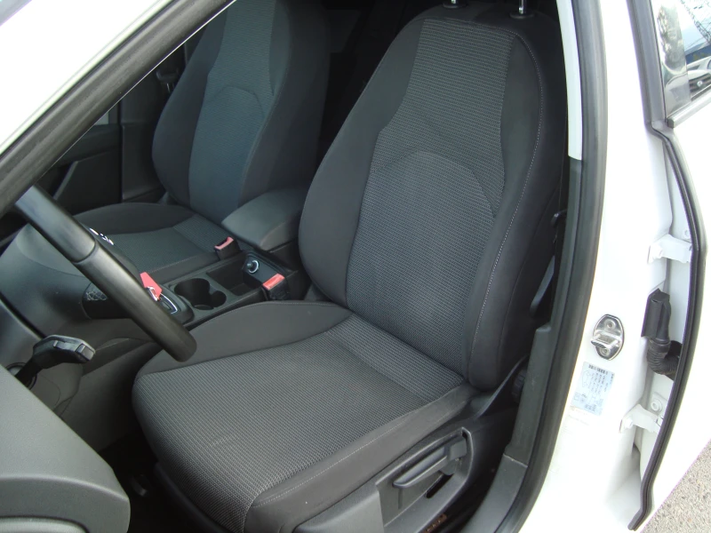 Seat Leon TGI metan, снимка 9 - Автомобили и джипове - 50359757
